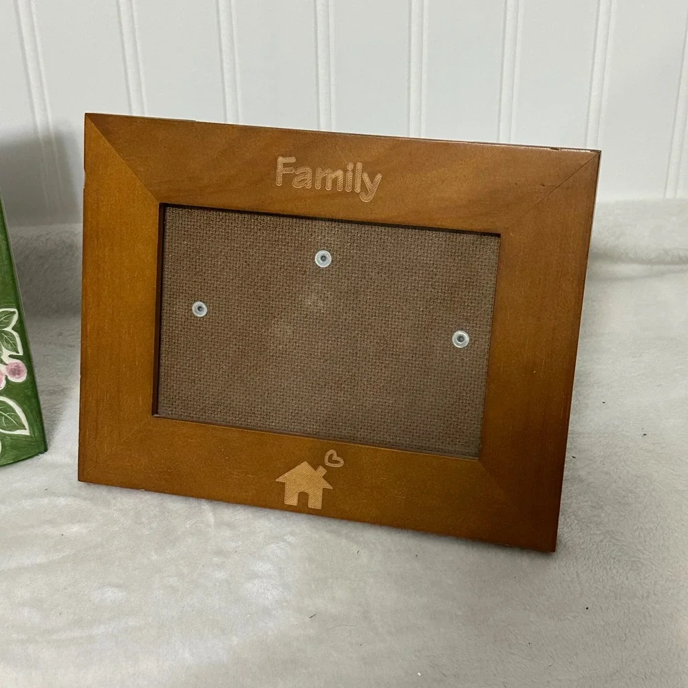 Melannco‎ Ceramic Floral & Wood Family Picture Frame Set Green Brown Excellent